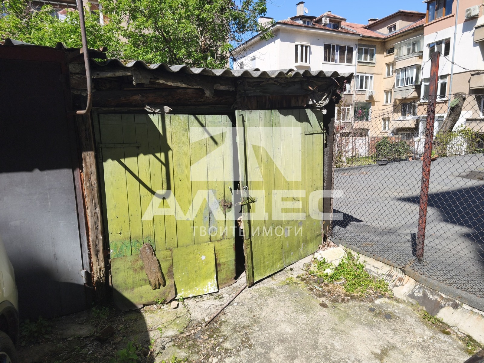 Продава ГАРАЖ, ПАРКОМЯСТО, гр. София, Оборище, снимка 3 - Гаражи и паркоместа - 54406518