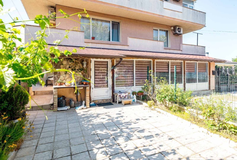 Na sprzedaż  3 sypialnie Warna , Galata , 162 mkw | 81699239