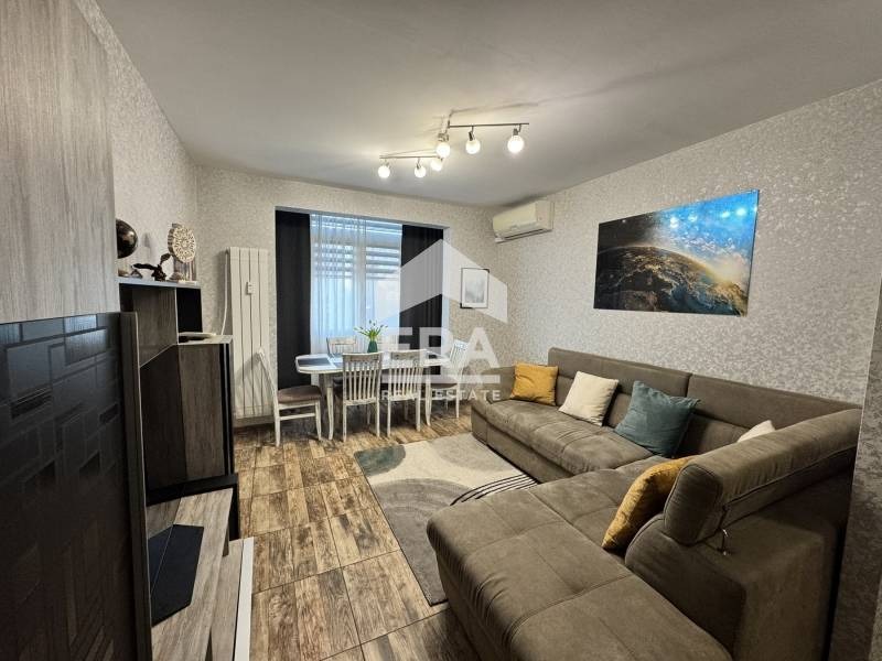 Продава 4-СТАЕН, гр. Варна, Младост 1, снимка 2 - Апартаменти - 54995379