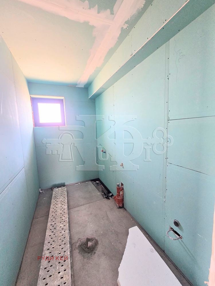 Продава КЪЩА, с. Кичево, област Варна, снимка 14 - Къщи - 55806338