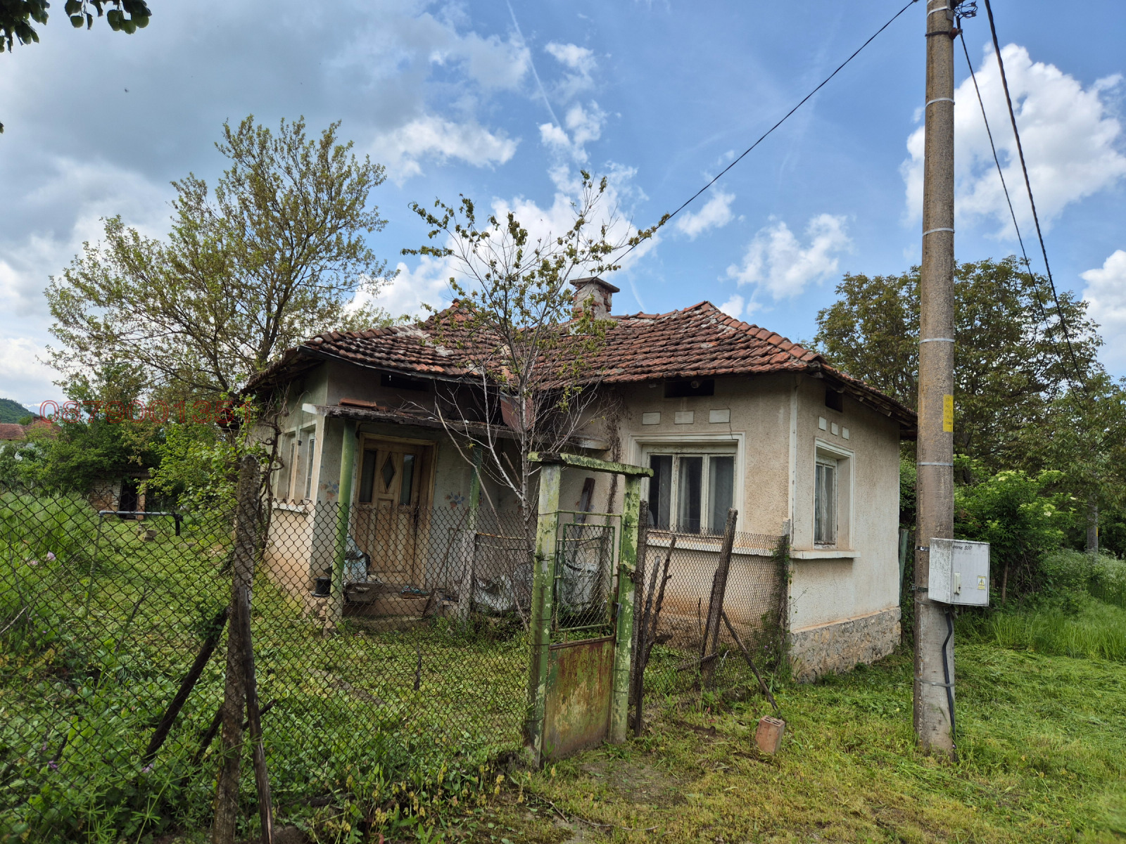 Продава КЪЩА, с. Черкаски, област Монтана