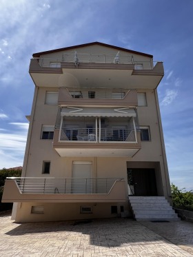 Продажба на едностайни апартаменти в Гърция - изображение 1 