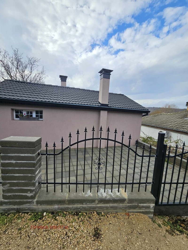 Продава КЪЩА, гр. Варна, м-т Зеленика, снимка 4 - Къщи - 48495054