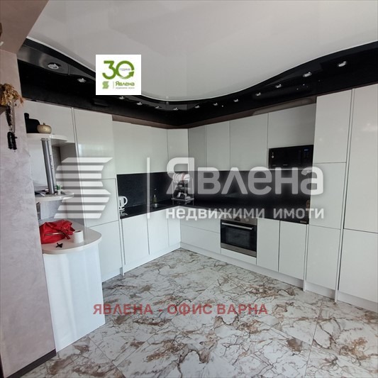 En venta  Casa Varna , m-t Alen mak , 215 metros cuadrados | 30472763 - imagen [2]