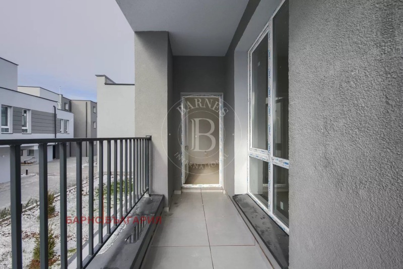 Продава КЪЩА, гр. София, м-т Детски град, снимка 16 - Къщи - 53119646