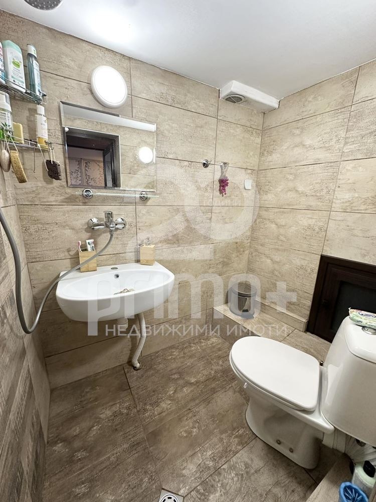 Продава КЪЩА, гр. Велико Търново, Център, снимка 13 - Къщи - 54122923