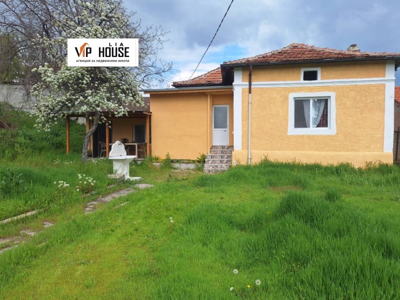 Продава КЪЩА в област Пазарджик, с. Карабунар - 90 кв.м / 67 000 € » 131 040.61 лв., ЛИА ВИП ХАУС ООД