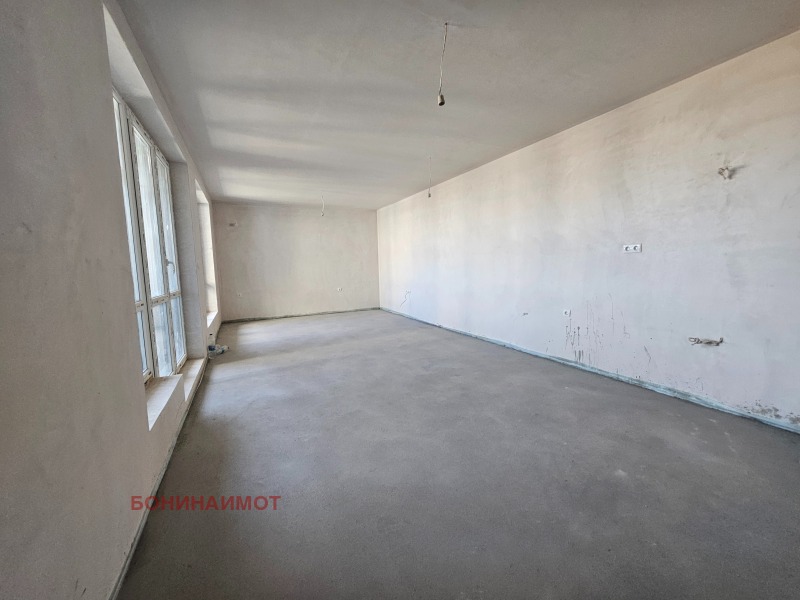 Продава  2-стаен град Пловдив , Остромила , 84 кв.м | 42483572 - изображение [5]