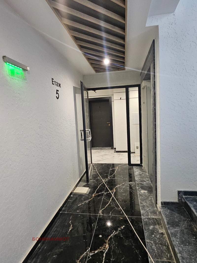 Продава  2-стаен град Пловдив , Остромила , 84 кв.м | 42483572 - изображение [7]