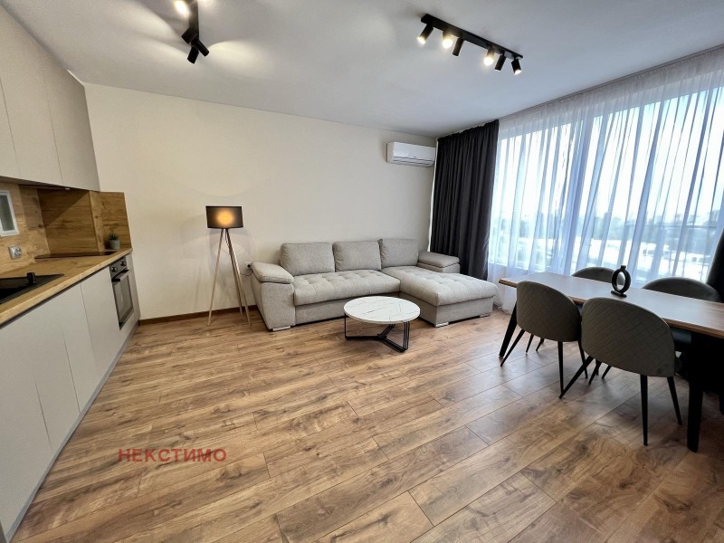 In vendita  2 camere da letto Plovdiv , Sadijski , 114 mq | 60557568