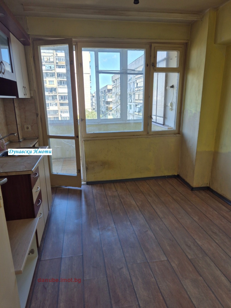 Продава 3-СТАЕН, гр. Русе, Широк център, снимка 2 - Апартаменти - 53129040