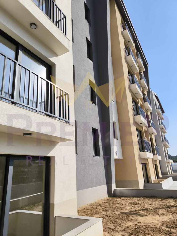 Продава АТЕЛИЕ, ТАВАН, гр. Варна, Виница, снимка 2 - Апартаменти - 55376745