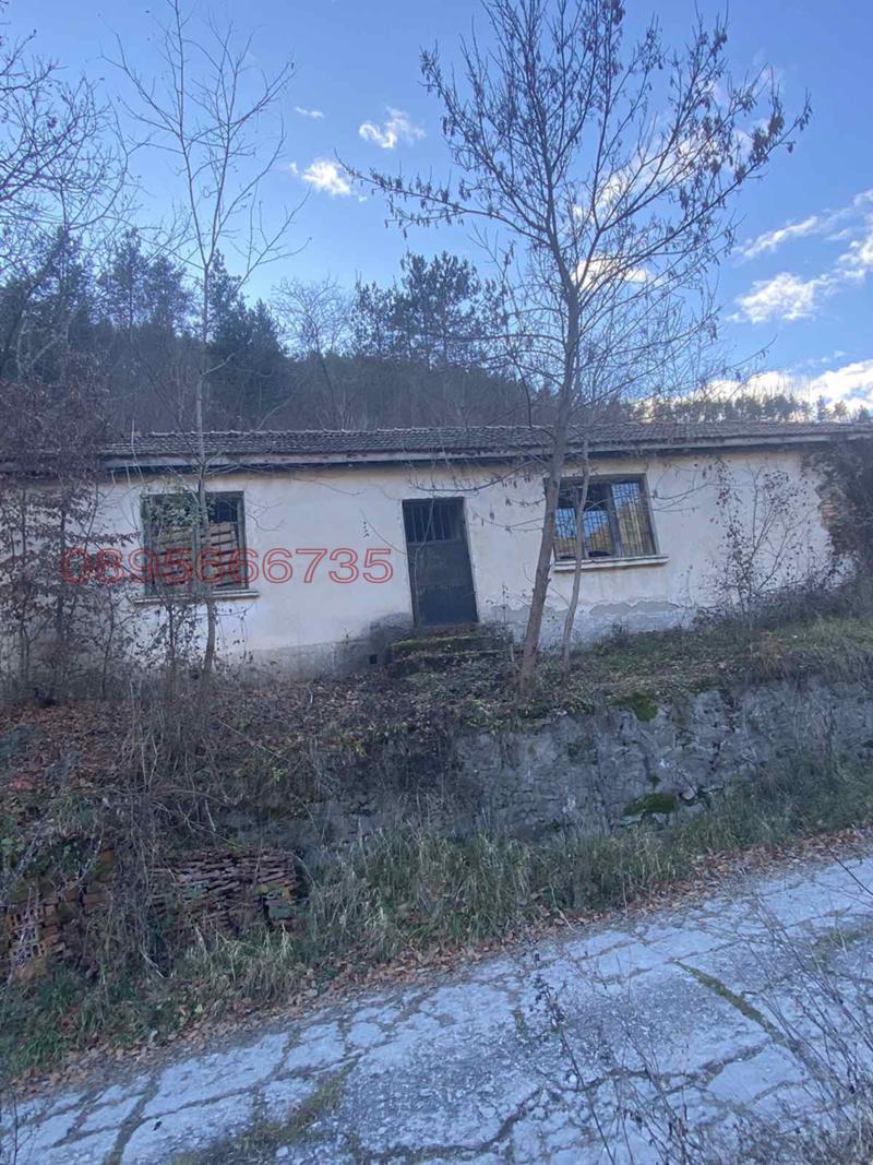 Продава ПРОМ. ПОМЕЩЕНИЕ, гр. Мадан, област Смолян, снимка 2 - Производствени сгради - 52771406