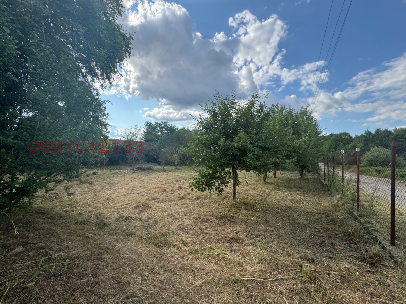 Продава ПАРЦЕЛ, с. Крайници, област Кюстендил