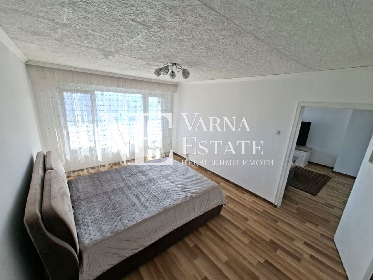 Продава 4-СТАЕН, гр. Варна, Цветен квартал, снимка 2 - Апартаменти - 54329174