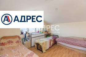 3-стаен град Варна, Погреби 2