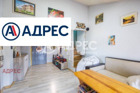 3-стаен град Варна, Погреби 6