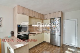 3+ chambres Tsentar, Varna 2