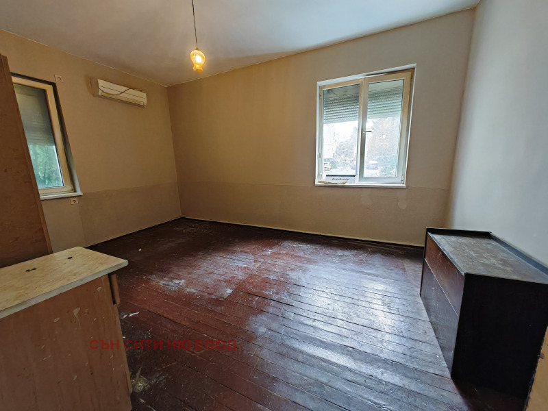 For Sale  1 bedroom Sofia , Fondovi zhilishta , 65 sq.m | 53263316