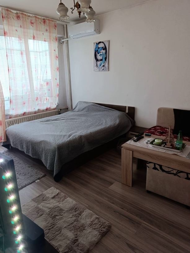 Продава 2-СТАЕН, гр. София, Младост 1