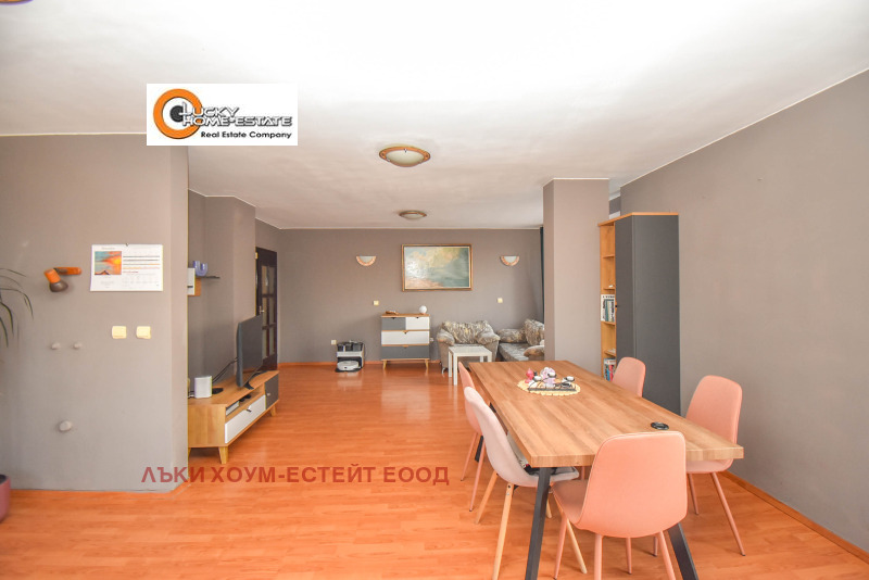 Продава 3-СТАЕН, гр. София, Гео Милев, снимка 2 - Апартаменти - 52989434