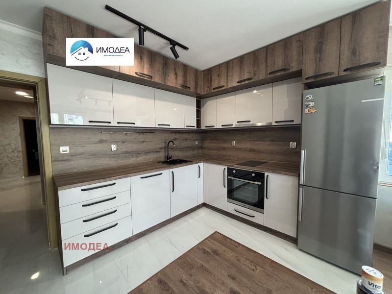 Продава 3-СТАЕН, гр. Велико Търново, Зона Б, снимка 2 - Апартаменти - 53255346