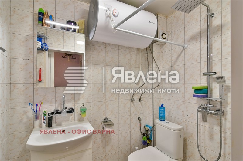 Продава МНОГОСТАЕН, гр. Варна, Център, снимка 11 - Aпартаменти - 49537213