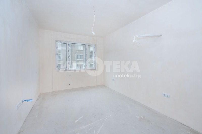 Продава МНОГОСТАЕН, гр. Пловдив, Каменица 1