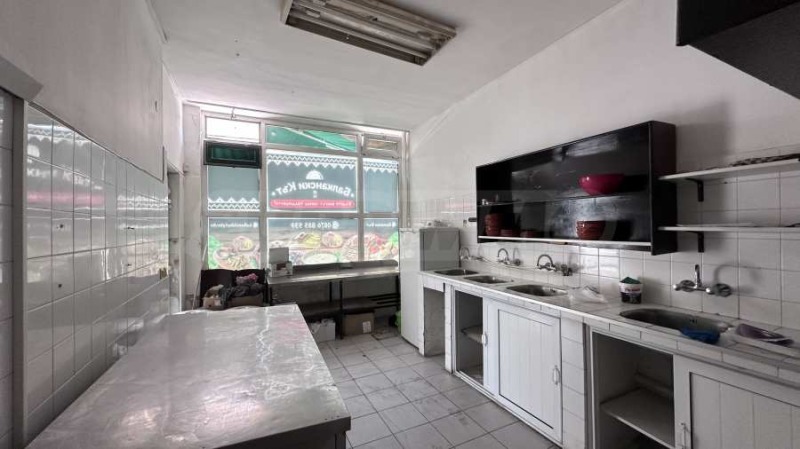 En venta  Bar; Cafetería Plovdiv , Karshiyaka , 425 metros cuadrados | 17925514 - imagen [4]