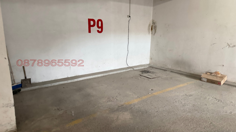 Продава ГАРАЖ, ПАРКОМЯСТО, гр. Кърджали, Възрожденци, снимка 10 - Гаражи и паркоместа - 52783893
