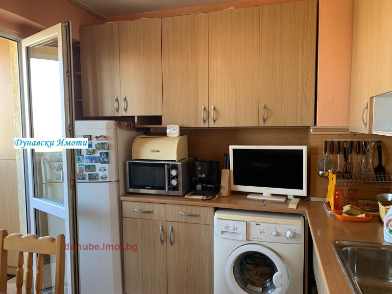In vendita  2 camere da letto Ruse , Zdravets Iztok , 80 mq | 74783966