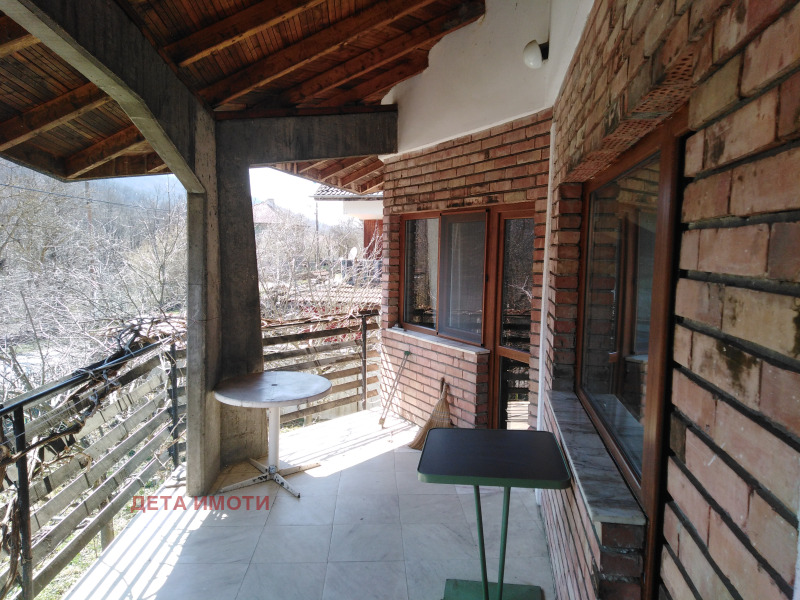 Продава КЪЩА, гр. Правец, област София област, снимка 4 - Къщи - 52112668