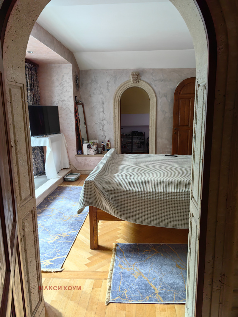 Zu verkaufen  Haus Sofia , German , 400 qm | 47060072 - Bild [15]