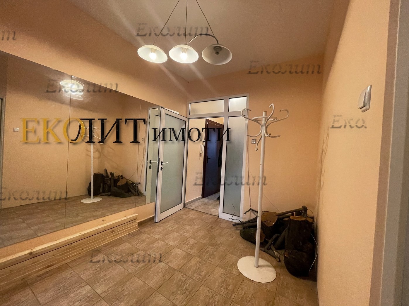 Продава 2-СТАЕН, гр. София, Медицинска академия