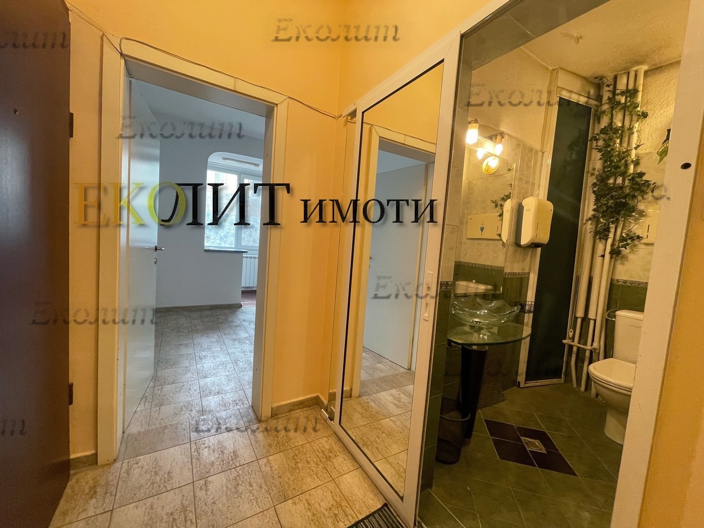 Продава 2-СТАЕН, гр. София, Медицинска академия, снимка 2 - Апартаменти - 55717768