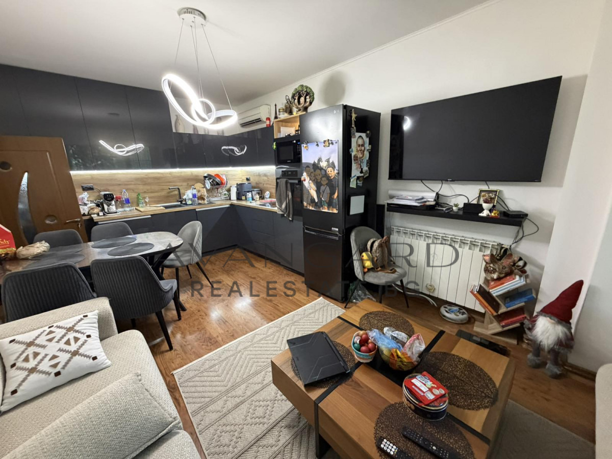 Продава 4-СТАЕН, гр. Пловдив, Тракия, снимка 2 - Апартаменти - 54289965