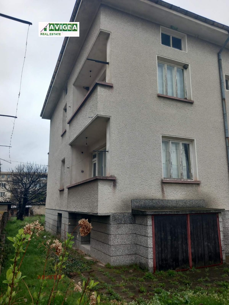 Продава КЪЩА в област Пловдив, гр. Хисаря - 266 кв.м / 161 000 € » 314 888.63 лв., АВИГЕЯ
