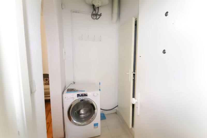 Продава 3-СТАЕН, гр. София, Център, снимка 5 - Апартаменти - 53597467