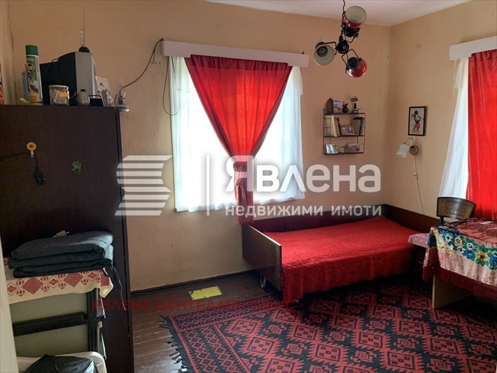 Продава КЪЩА, с. Равнище, област София област, снимка 9 - Къщи - 56077491