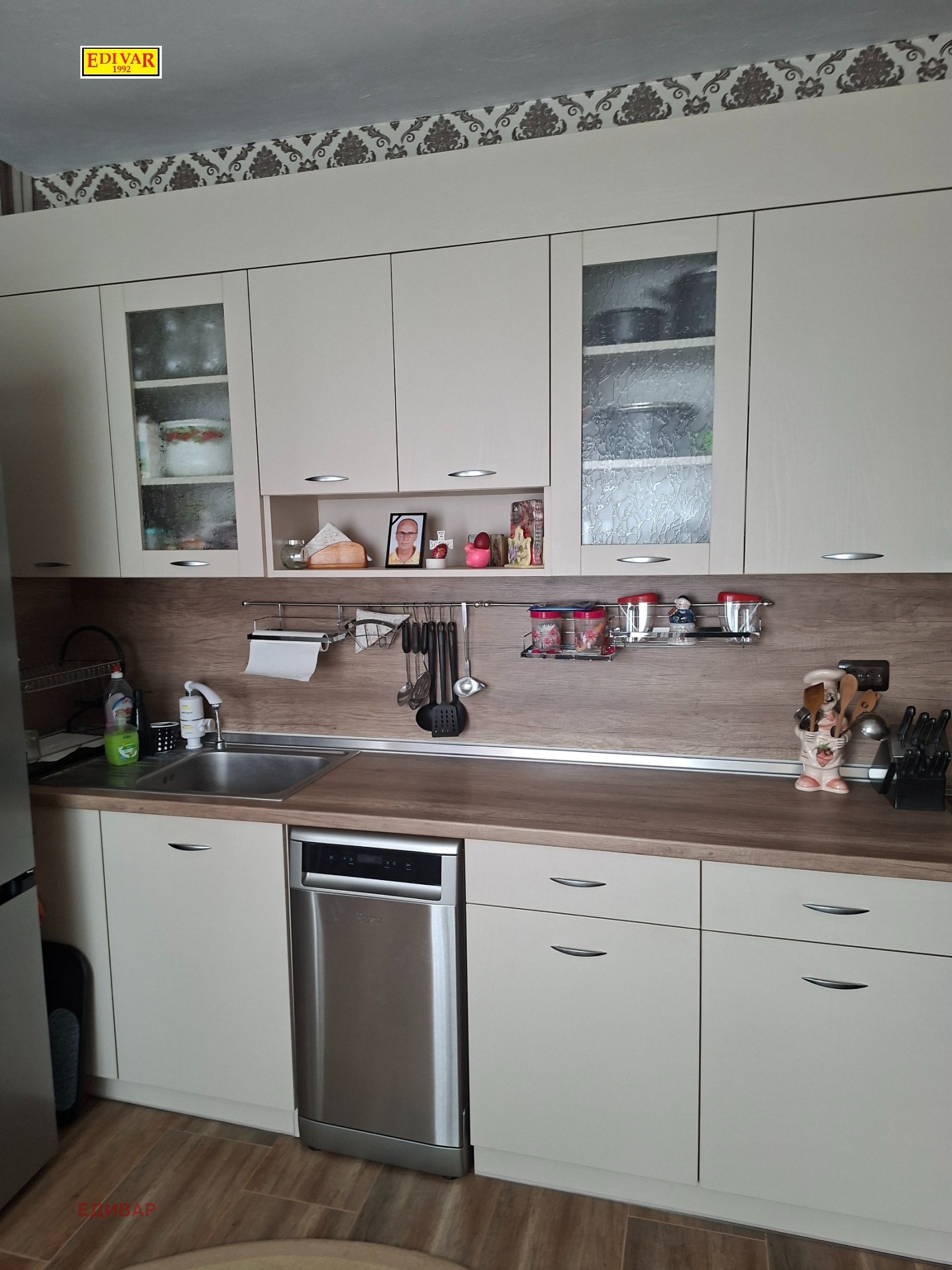Продава КЪЩА, гр. Каварна, област Добрич, снимка 2 - Къщи - 53793078