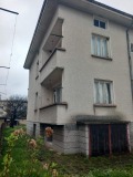 Продава КЪЩА, област Пловдив, гр. Хисаря • 211000 € / 412680.13 лв. • 53144452 1