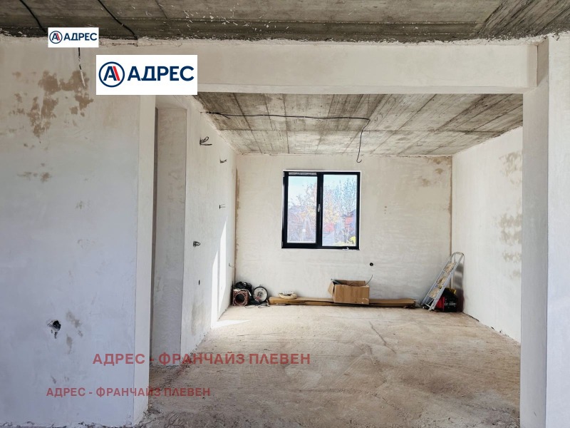 Продава КЪЩА, с. Гривица, област Плевен, снимка 4 - Къщи - 53286794