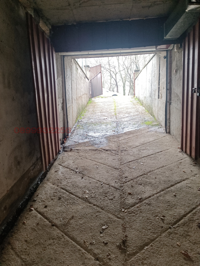 Продава ГАРАЖ, ПАРКОМЯСТО, гр. София, Редута, снимка 5 - Гаражи и паркоместа - 53407022