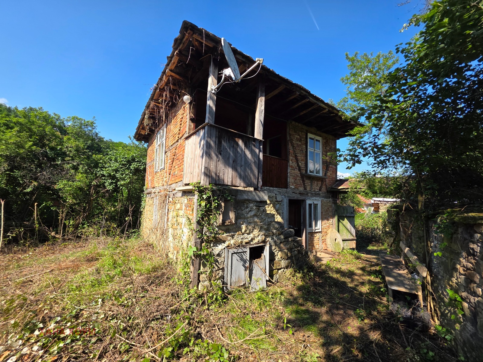 Продава КЪЩА, с. Калейца, област Ловеч, снимка 3 - Къщи - 56394821