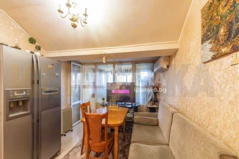 Продава  3-стаен град Варна , Погреби , 58 кв.м | 93166693