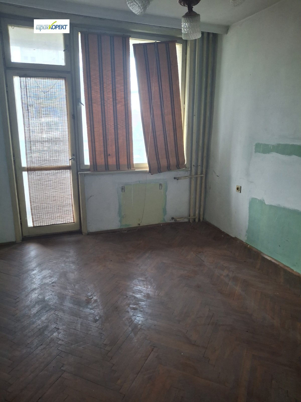 Продава 3-СТАЕН, гр. Велико Търново, Колю Фичето, снимка 2 - Апартаменти - 55146267