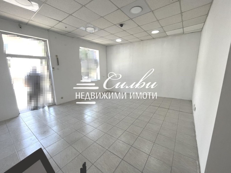 Продава МАГАЗИН в град Шумен, Болницата - 53 кв.м / 91 800 € » 179 545.19 лв., НЕДВИЖИМИ ИМОТИ СИЛВИ