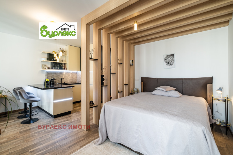 Продава 1-СТАЕН, гр. Варна, к.к. Св.Св. Константин и Елена, снимка 3 - Апартаменти - 53029786