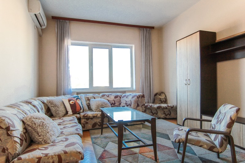 Продава  2-стаен град София , Център , 75 кв.м | 17351136