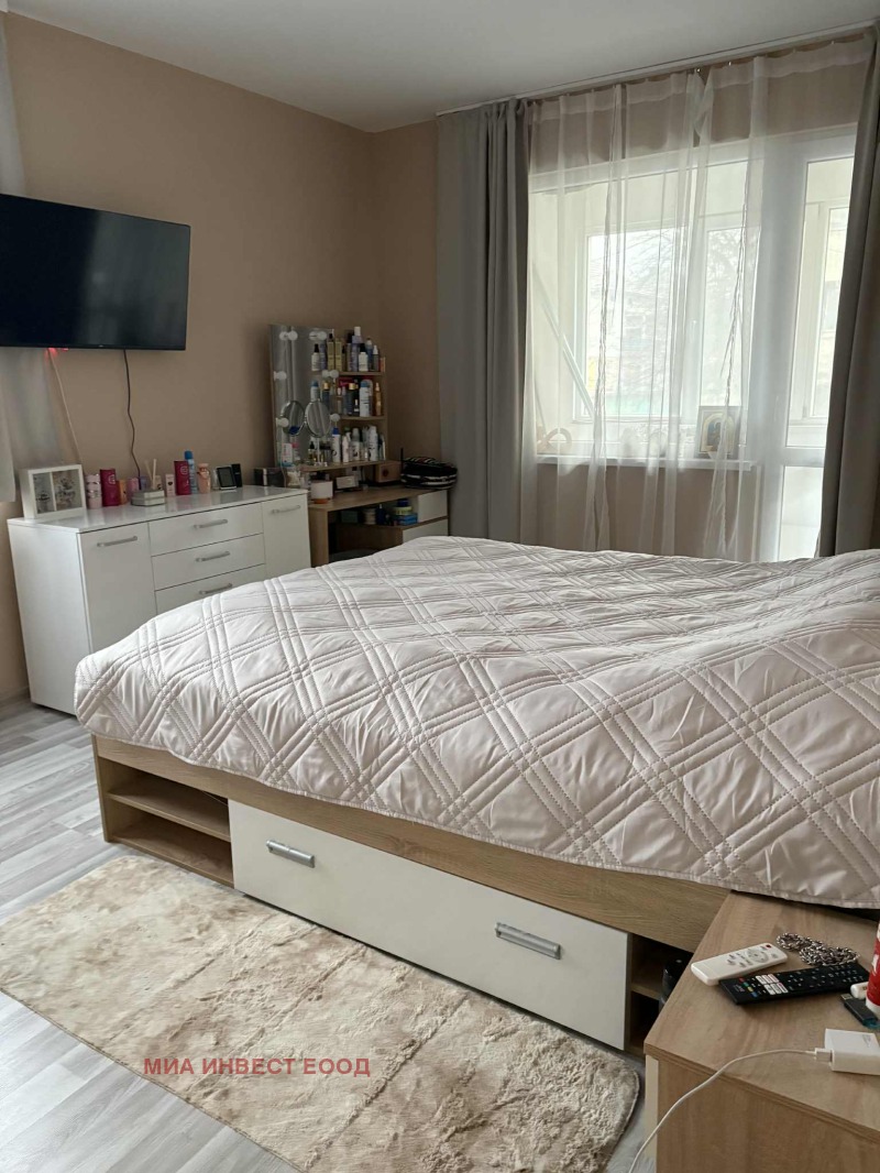 Продава ЕТАЖ ОТ КЪЩА, гр. Враца, Околчица, снимка 4 - Етаж от къща - 53245474